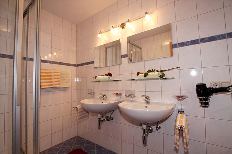 Appartement mit Badezimmer Haus Jung Nauders